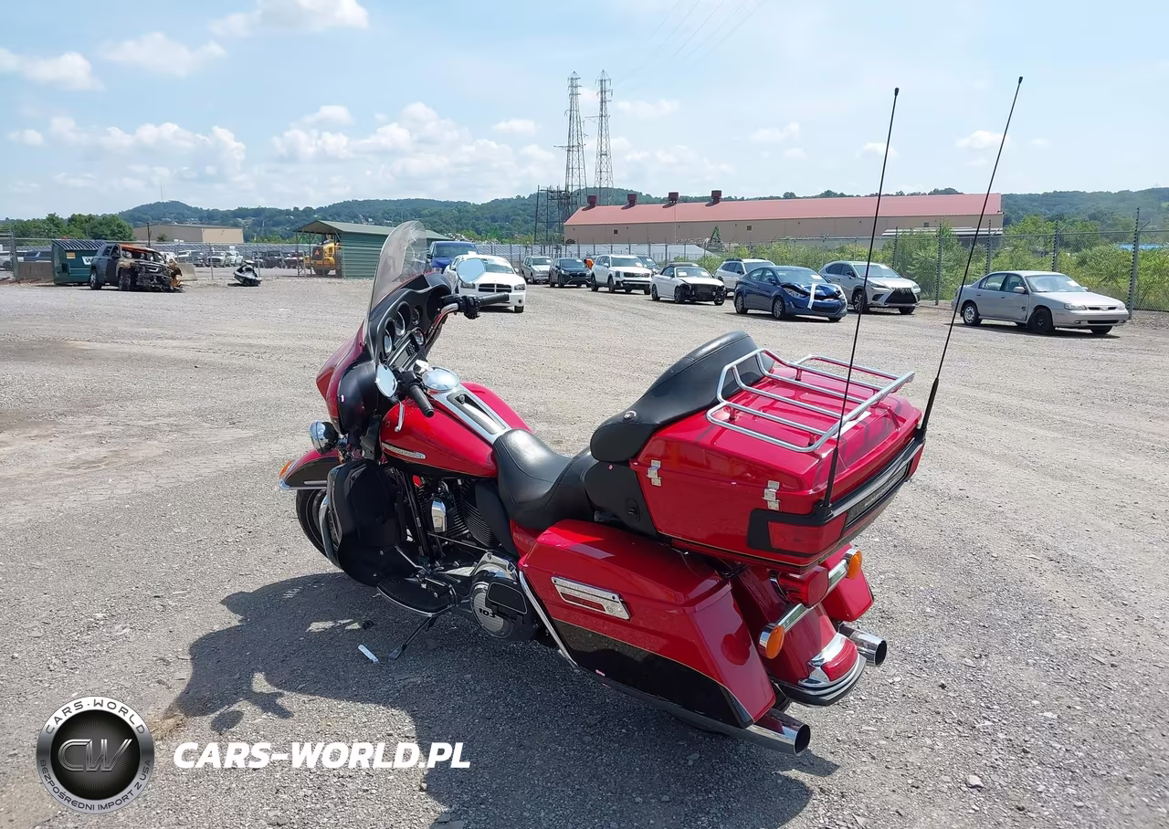 2011 Harley-Davidson Flhtk VIN:1HD1KEM12BB634818 - 3