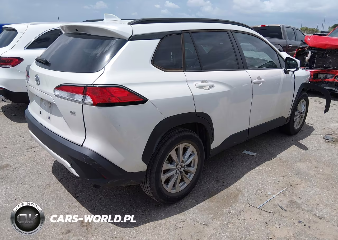 2022 Toyota Corolla Cross Le VIN:7MUCAAAG9NV029387 - 4