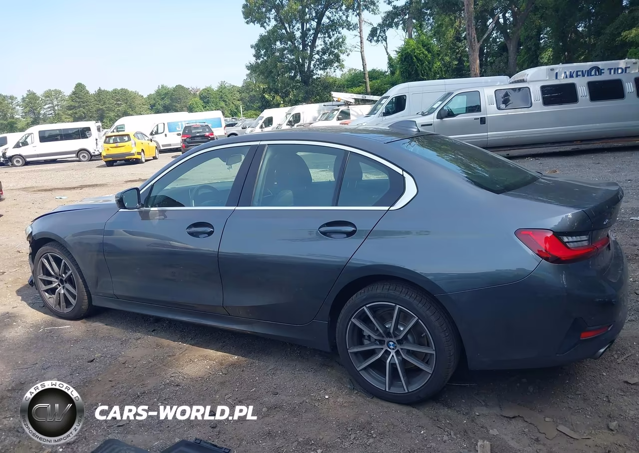 2019 BMW 330I xDrive VIN:3MW5R7J54K8B00817 - 14