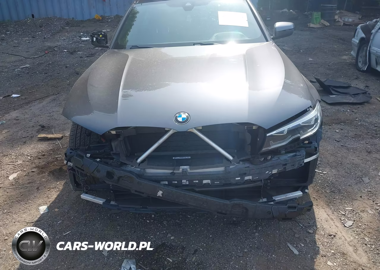 2019 BMW 330I xDrive VIN:3MW5R7J54K8B00817 - 6