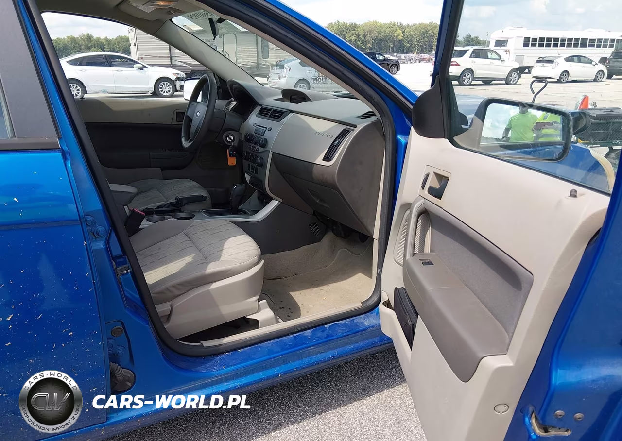 2010 Ford Focus Se VIN:1FAHP3FN2AW261847 - 5