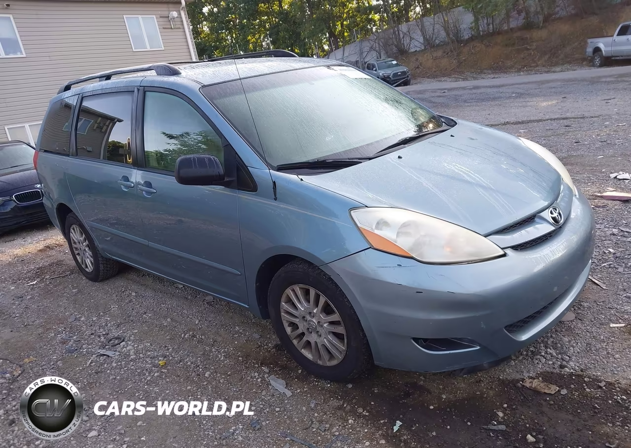 2008 Toyota Sienna Le – zdjęcie 1 z 17