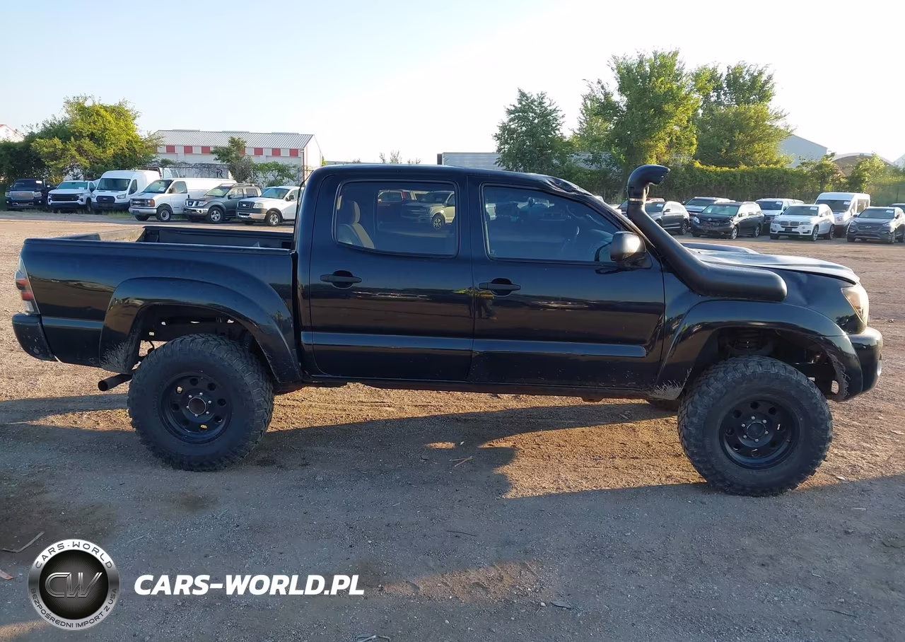 2011 Toyota Tacoma Base V6 VIN:3TMLU4EN2BM068426 - 13