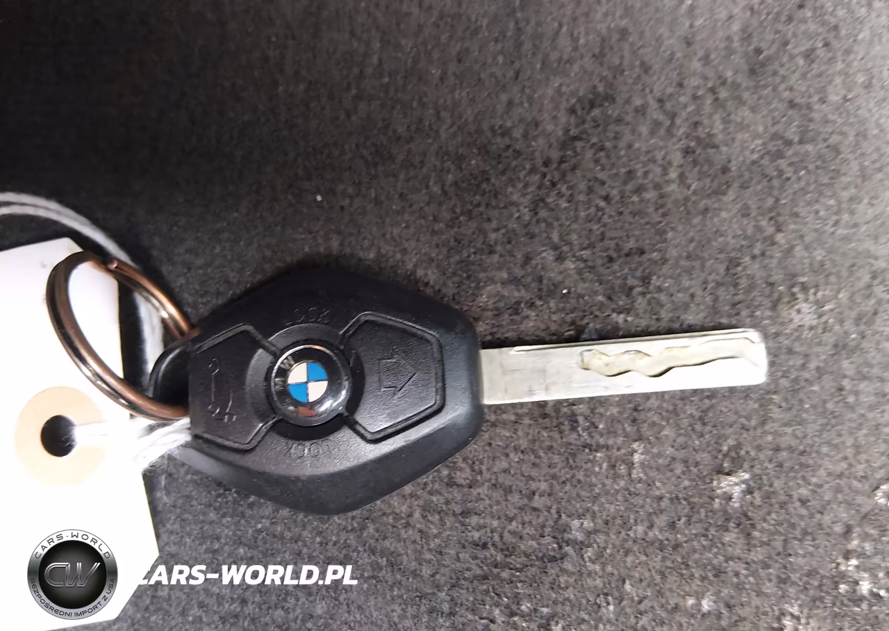 2005 BMW 325I VIN:WBAEV33405KW16488 - 11