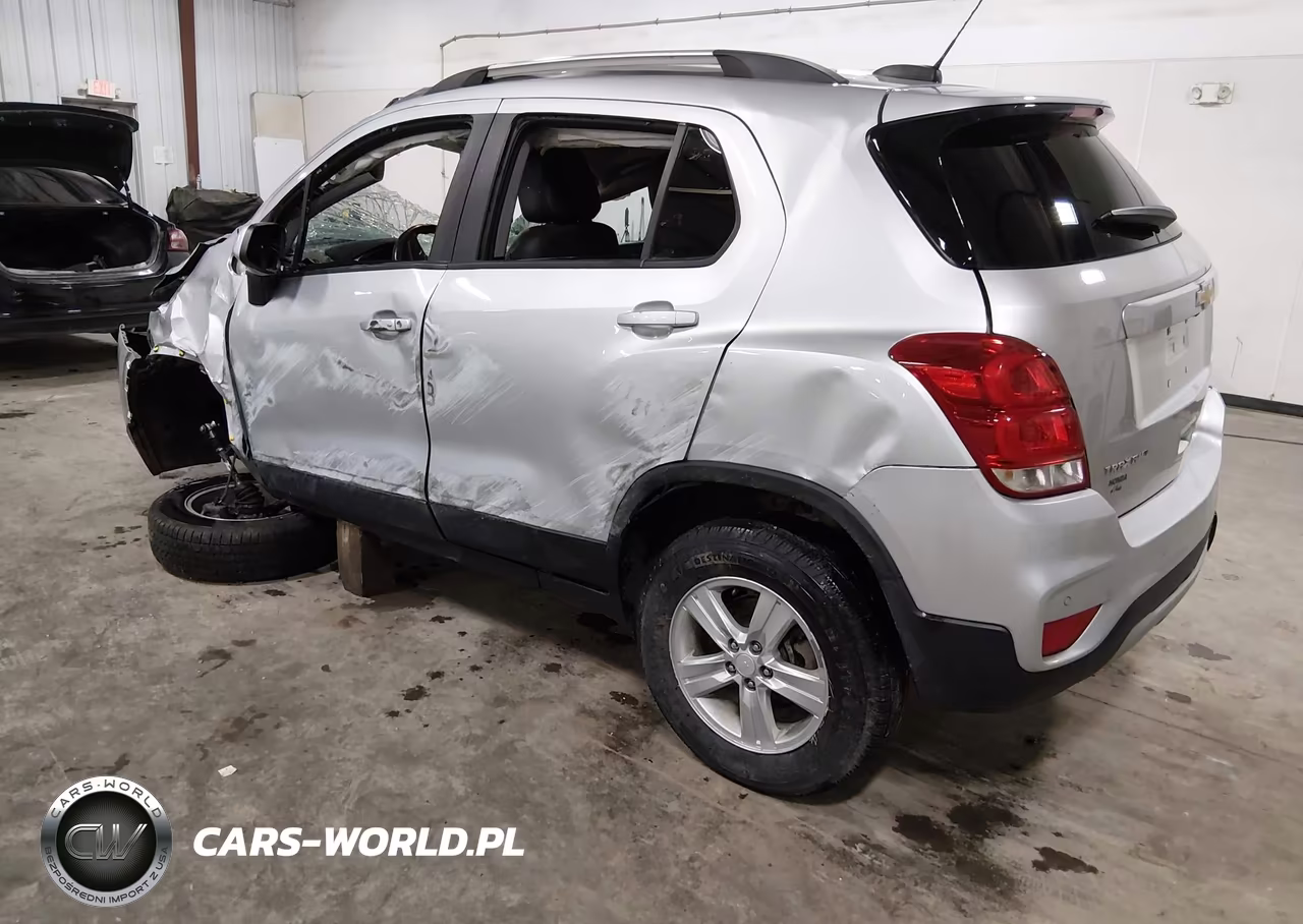 2022 Chevrolet Trax Awd Lt VIN:KL7CJPSM4NB540544 - 3