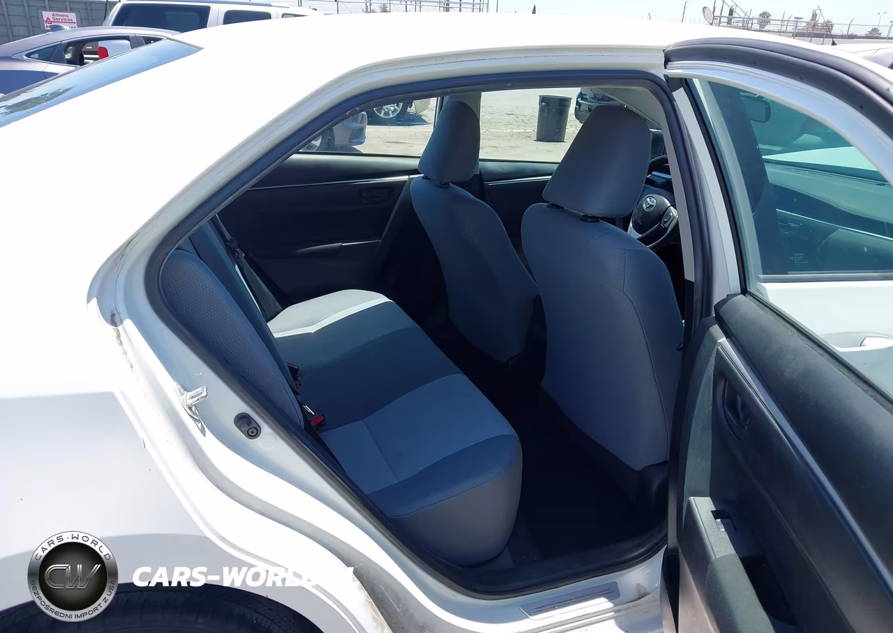 2015 Toyota Corolla L VIN:5YFBURHE9FP305822 - 8