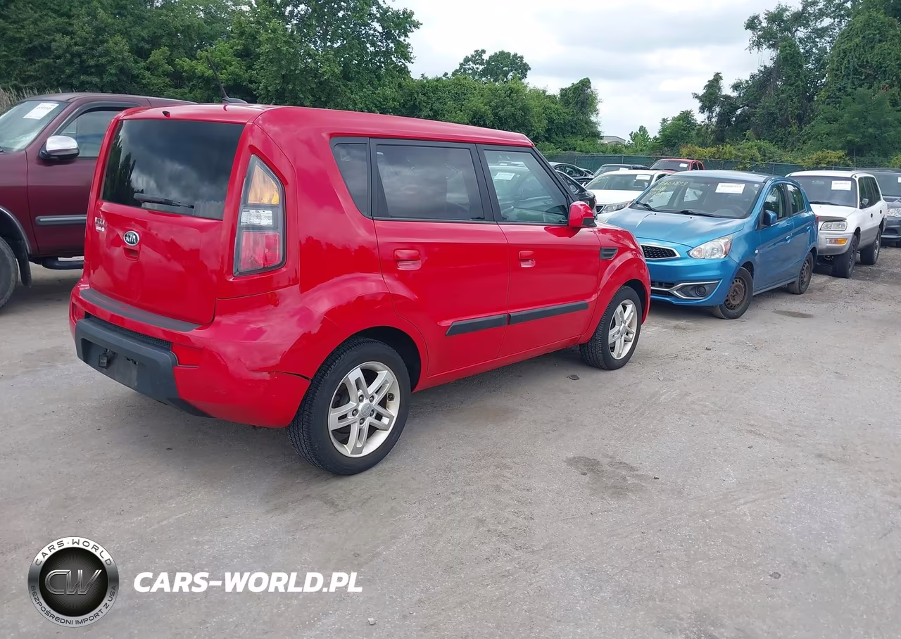 2010 Kia Soul + VIN:KNDJT2A29A7138409 - 4