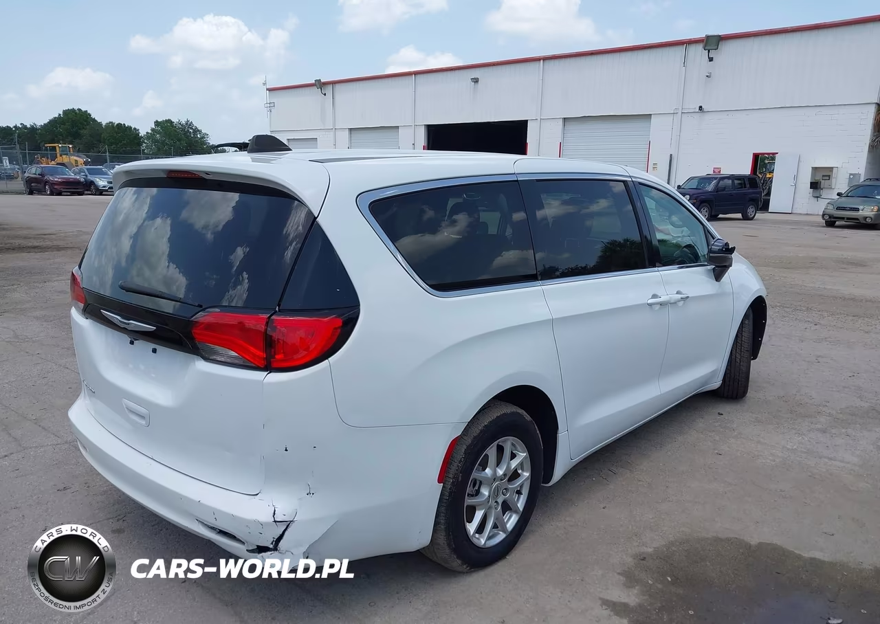 2023 Chrysler Voyager Lx VIN:2C4RC1CG2PR596144 - 4