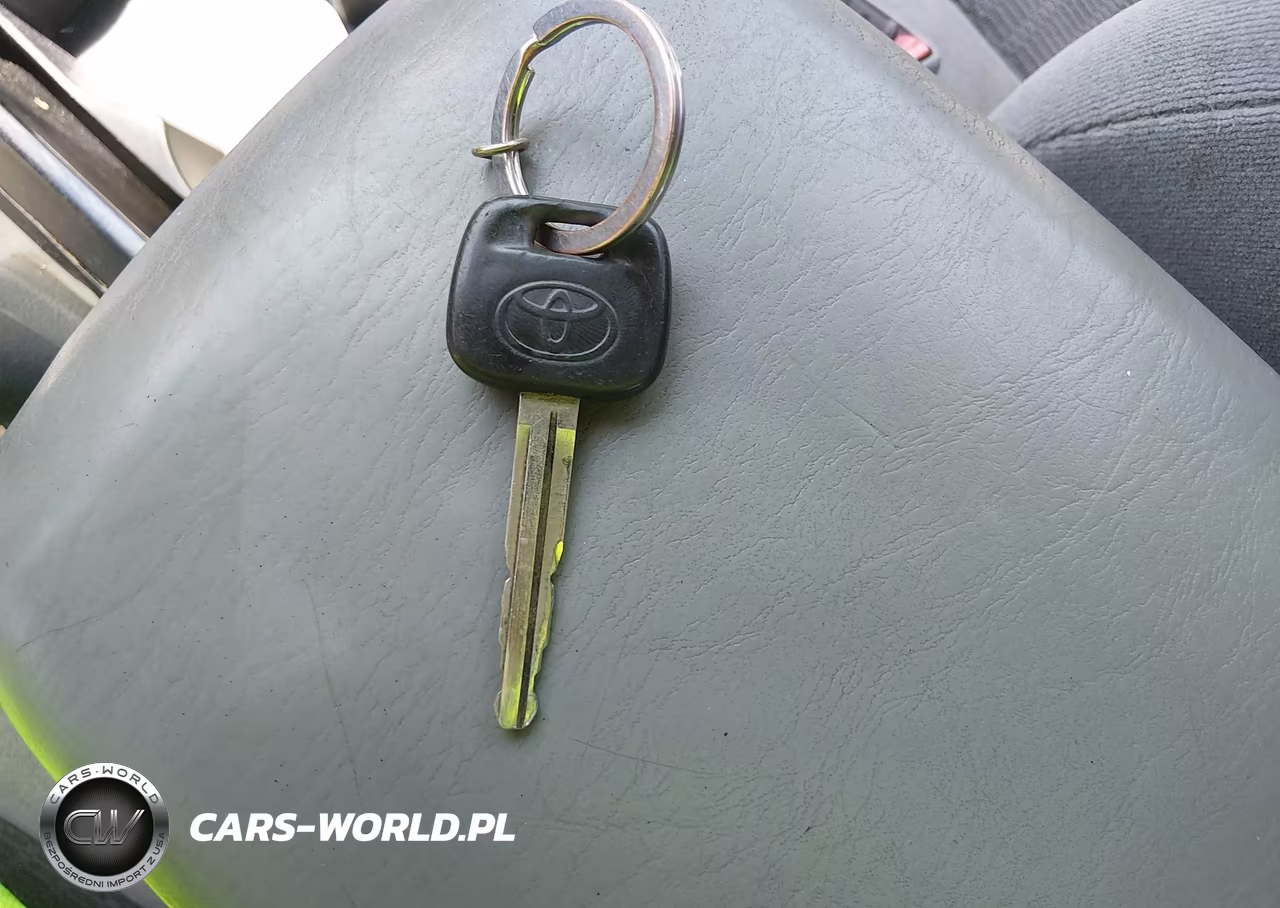 2005 Toyota Camry Le VIN:4T1BE32K65U535386 - 11