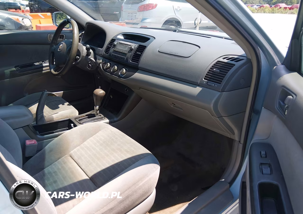 2005 Toyota Camry Le VIN:4T1BE32K65U535386 - 5