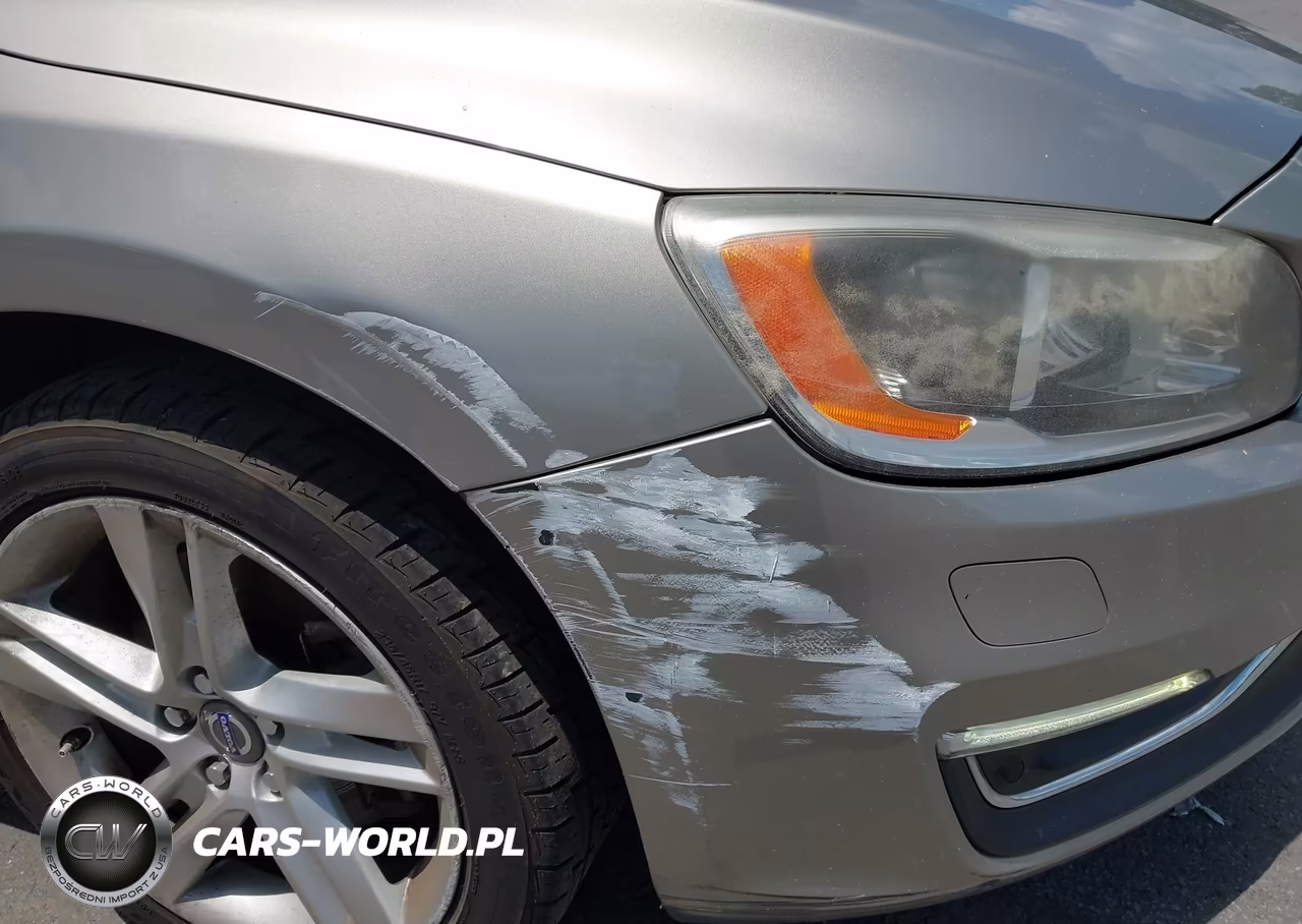 2015 Volvo S60 T5 Platinum VIN:YV140MFD1F1301439 - 6