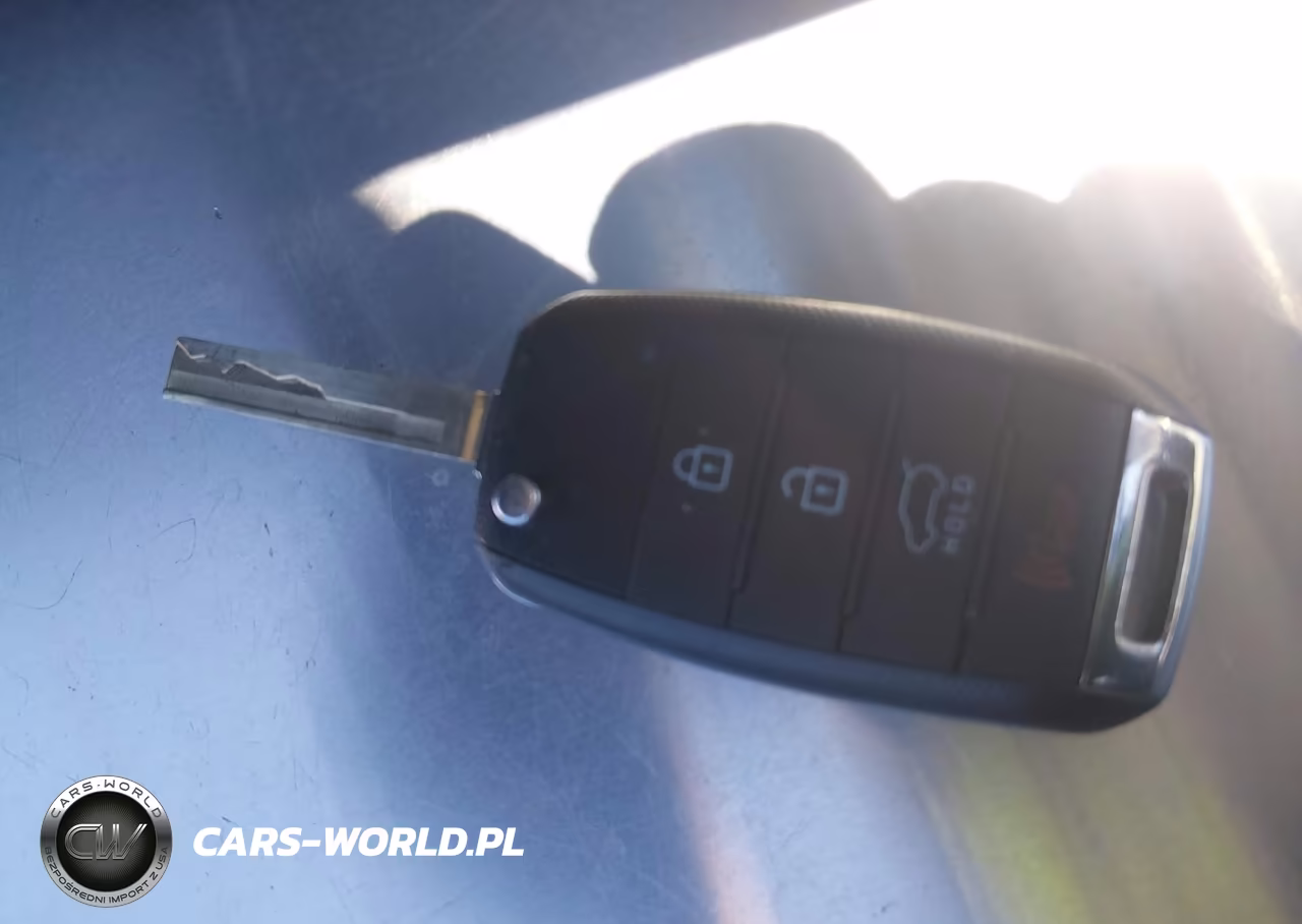 2019 Kia Sorento 3.3L S VIN:5XYPG4A57KG593722 - 11