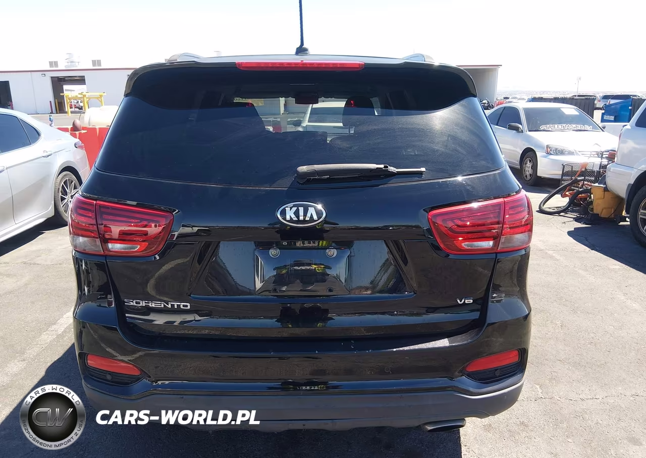 2019 Kia Sorento 3.3L S VIN:5XYPG4A57KG593722 - 16