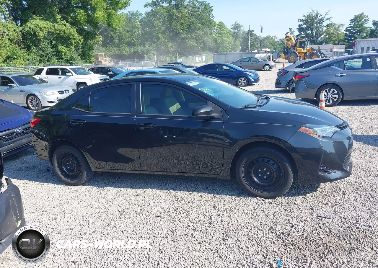 2019 Toyota Corolla Le VIN:5YFBURHE3KP862686 - 13