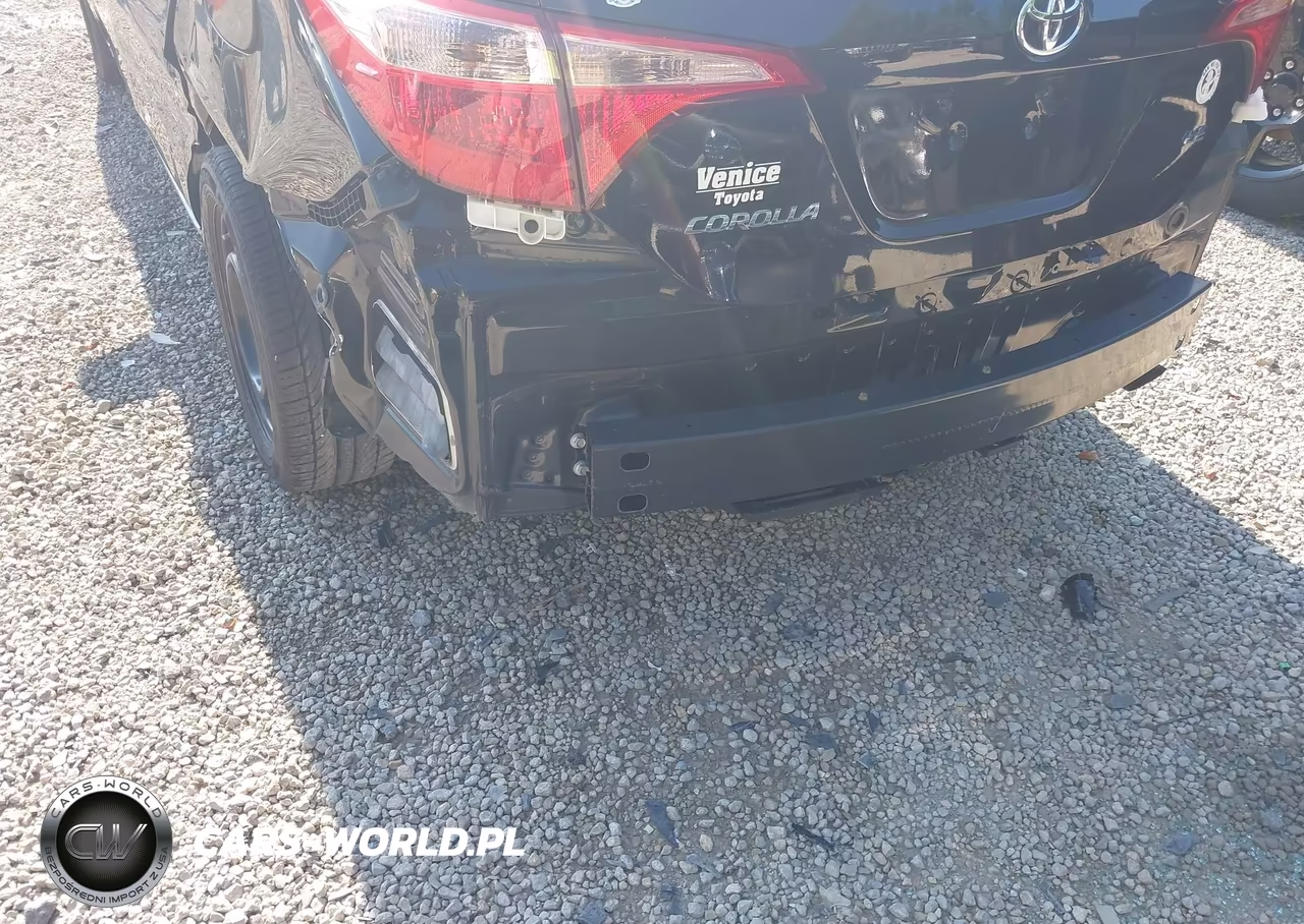 2019 Toyota Corolla Le VIN:5YFBURHE3KP862686 - 18