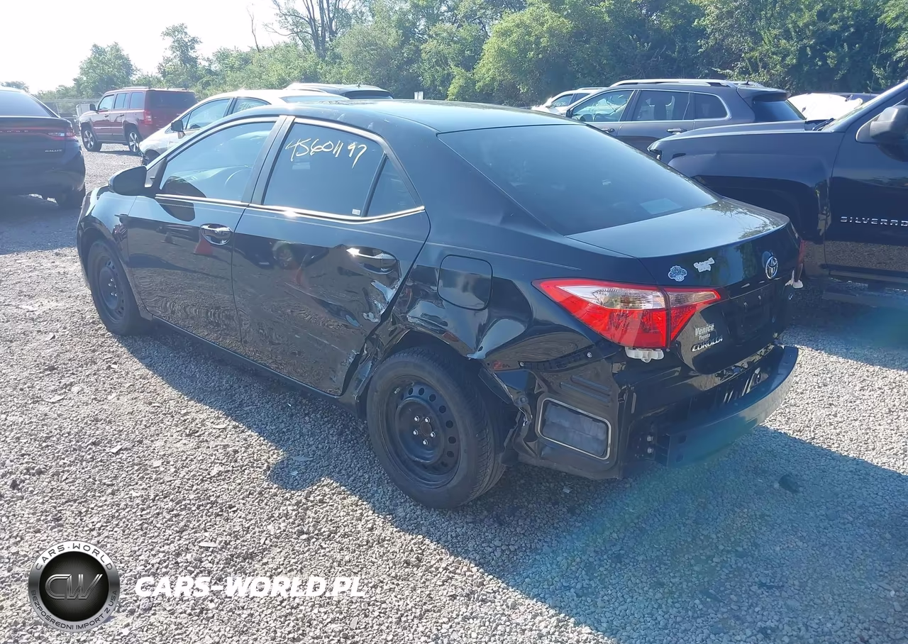 2019 Toyota Corolla Le VIN:5YFBURHE3KP862686 - 3