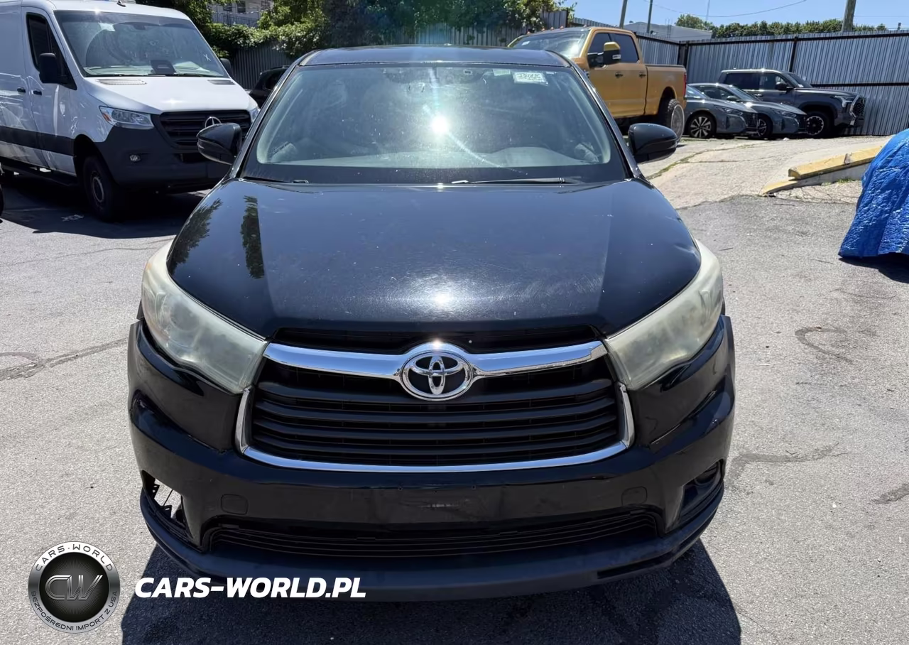 2016 Toyota Highlander Le V6 VIN:5TDBKRFH7GS264313 - 6