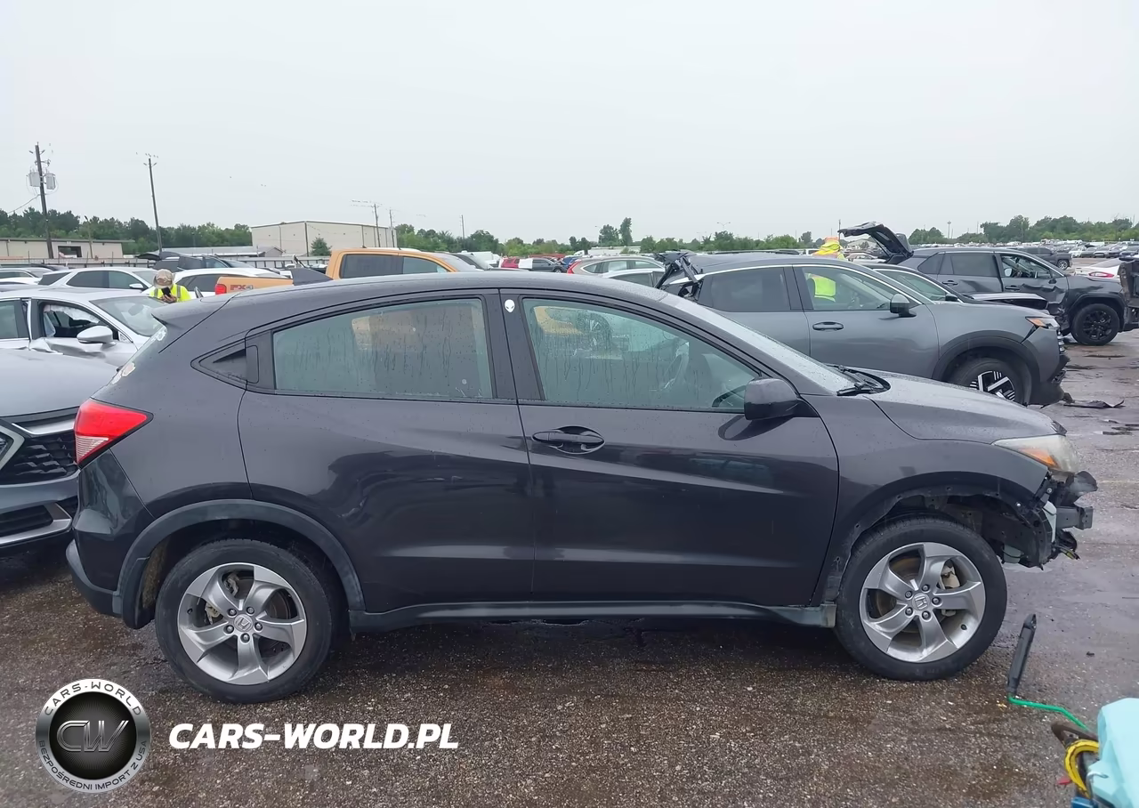 2018 Honda Hr-V Lx VIN:3CZRU5H3XJG703331 - 13
