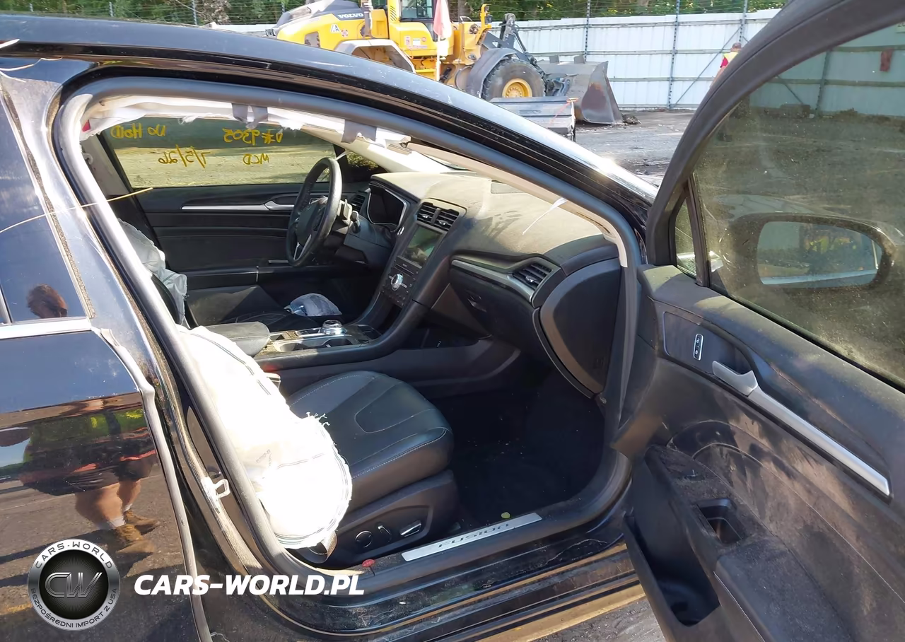 2017 Ford Fusion Titanium VIN:3FA6P0K91HR199305 - 5