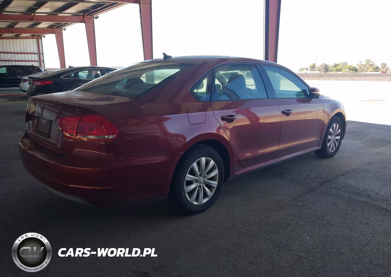2015 Volkswagen Passat 1.8T Wolfsburg Edition VIN:1VWAT7A3XFC034870 - 4