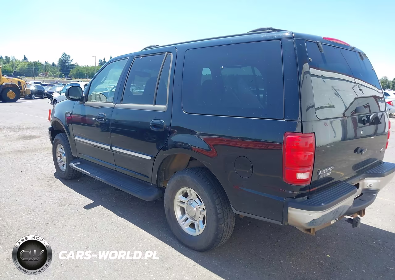 2002 Ford Expedition Xlt VIN:1FMPU16L22LA63057 - 3