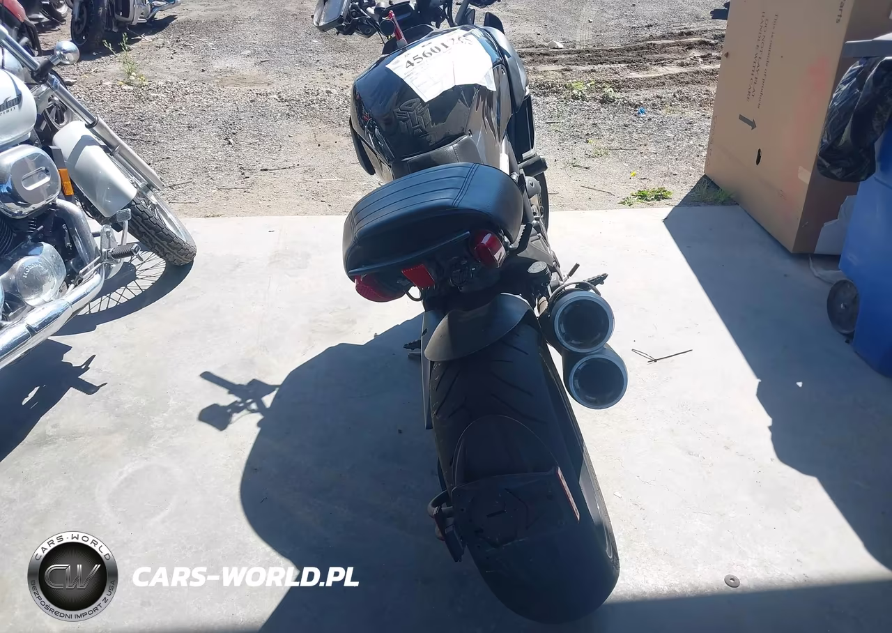 2012 Ducati Diavel VIN:ZDM13BLW9CB008022 - 6