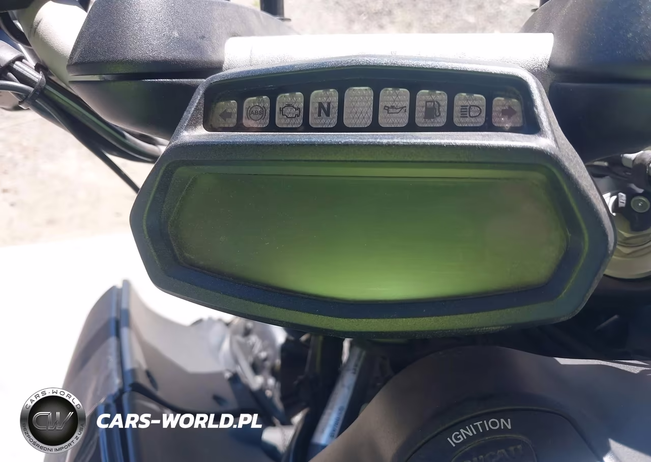2012 Ducati Diavel VIN:ZDM13BLW9CB008022 - 7