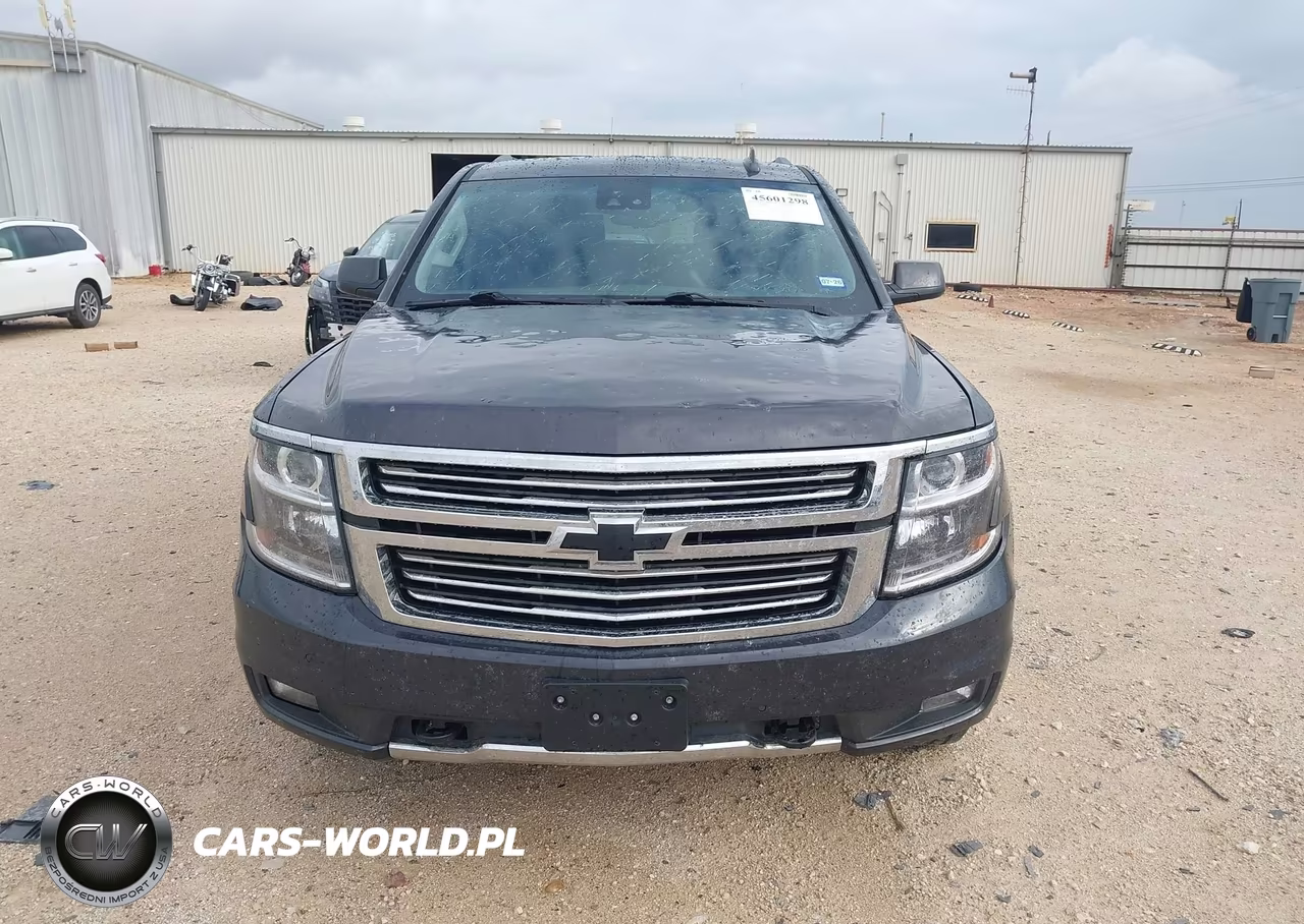 2018 Chevrolet Suburban Lt VIN:1GNSKHKC2JR299794 - 12