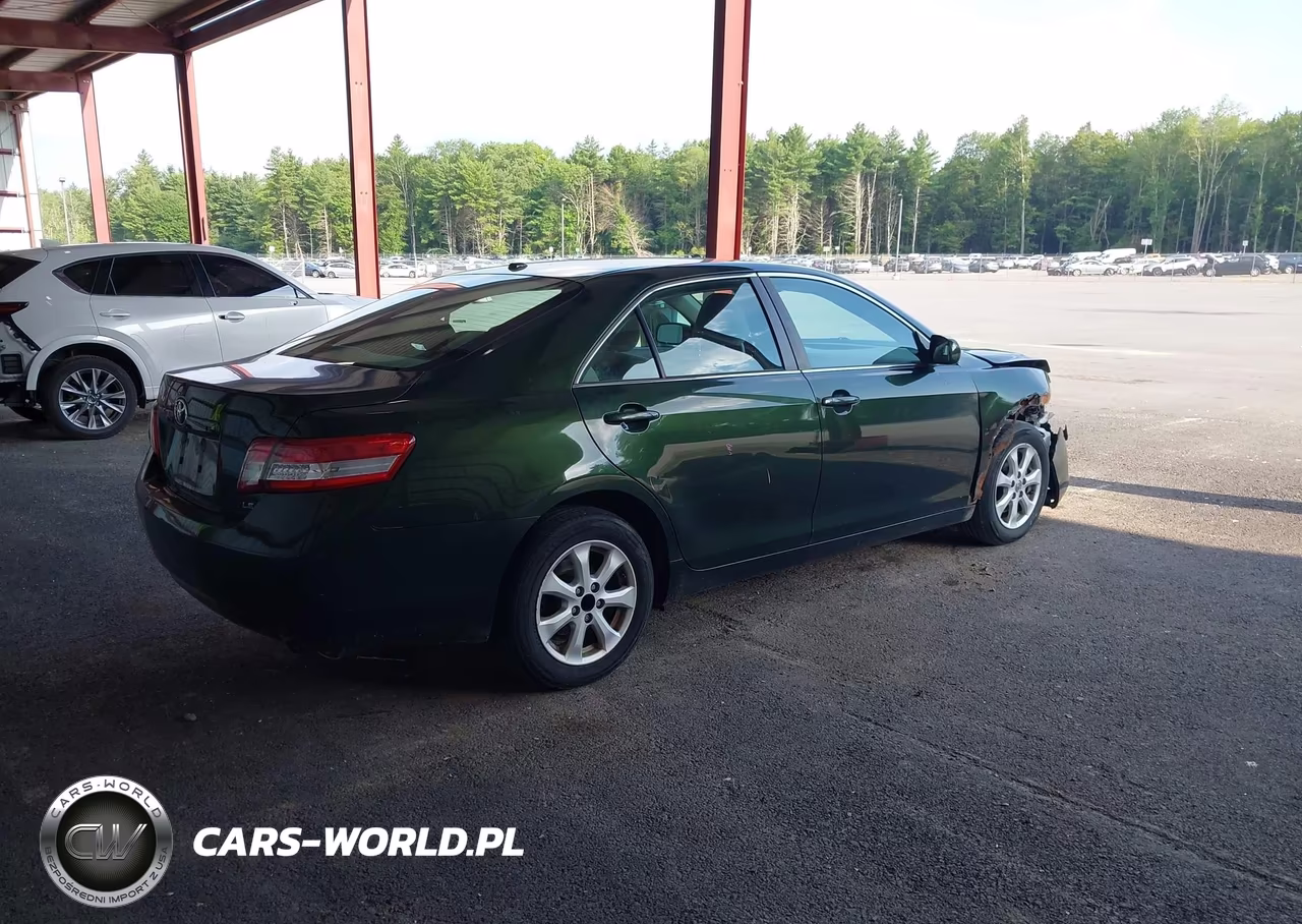 2011 Toyota Camry Le VIN:4T1BF3EK1BU687922 - 4
