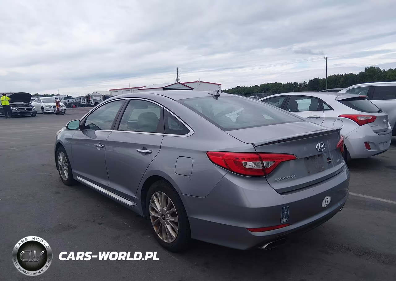 2015 Hyundai Sonata Limited VIN:5NPE34AF0FH037200 - 3