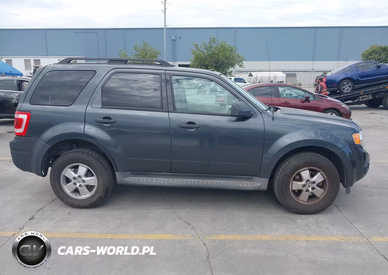 2009 Ford Escape Xlt VIN:1FMCU03799KB19950 - 13