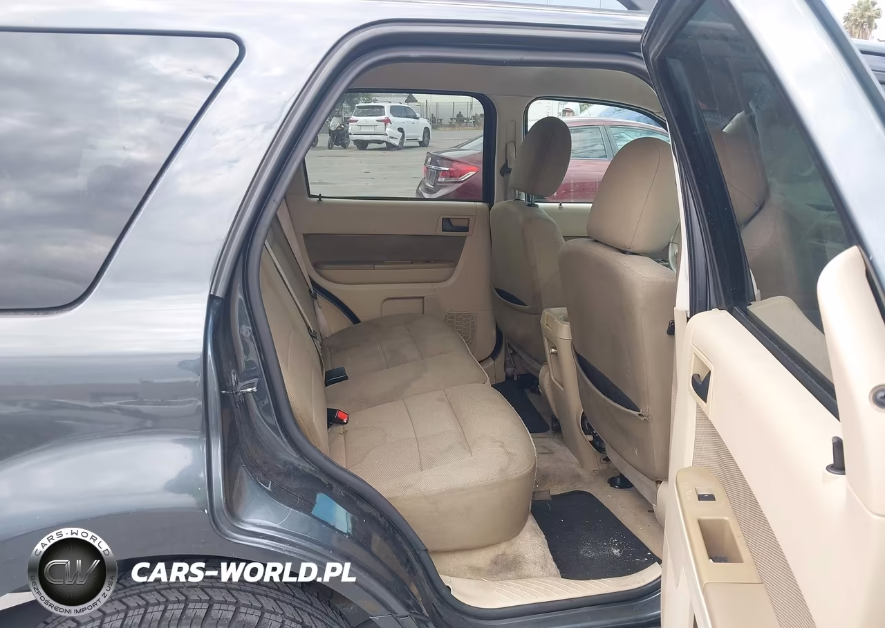2009 Ford Escape Xlt VIN:1FMCU03799KB19950 - 8