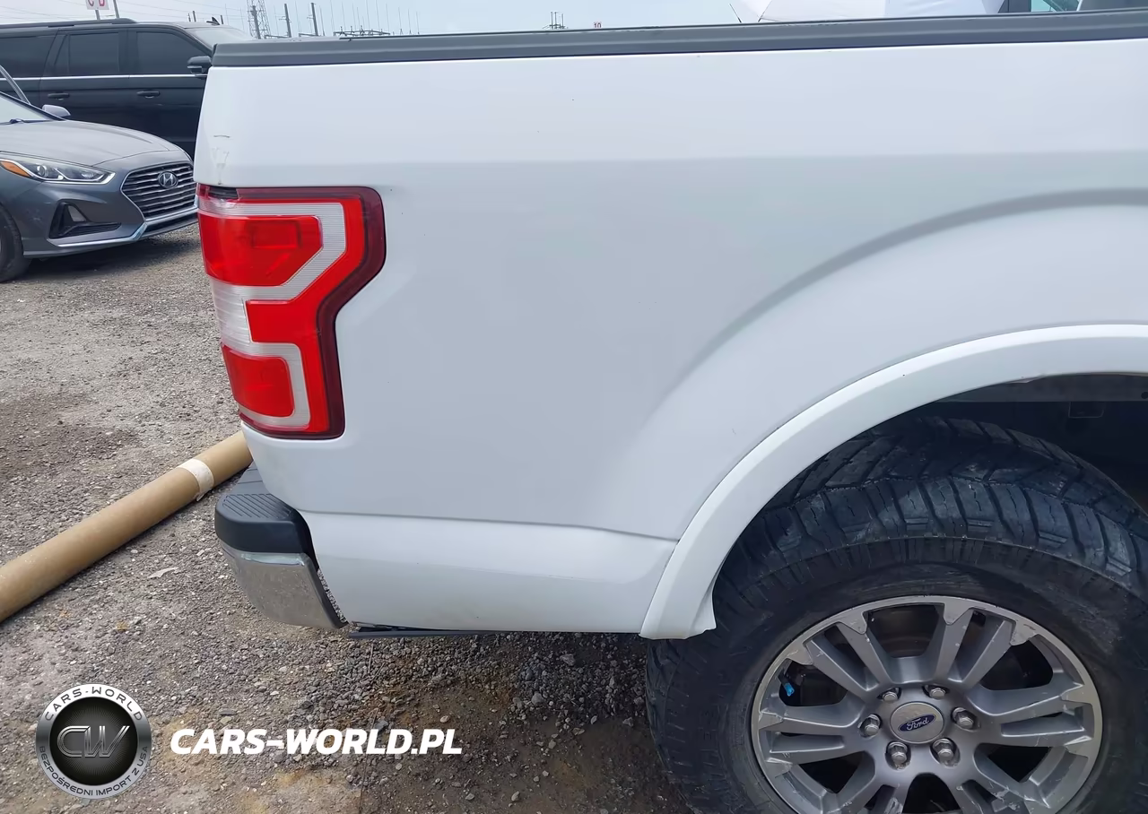 2018 Ford F-150 Lariat VIN:1FTEW1E58JFD16596 - 19