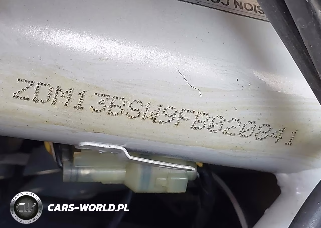 2015 Ducati Diavel VIN:ZDM13BSW9FB020841 - 10