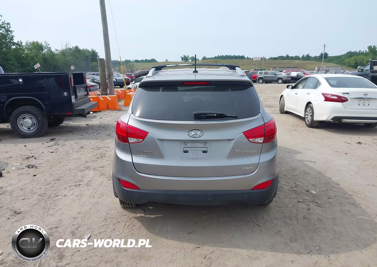2013 Hyundai Tucson Gls VIN:KM8JUCAC1DU677071 - 15
