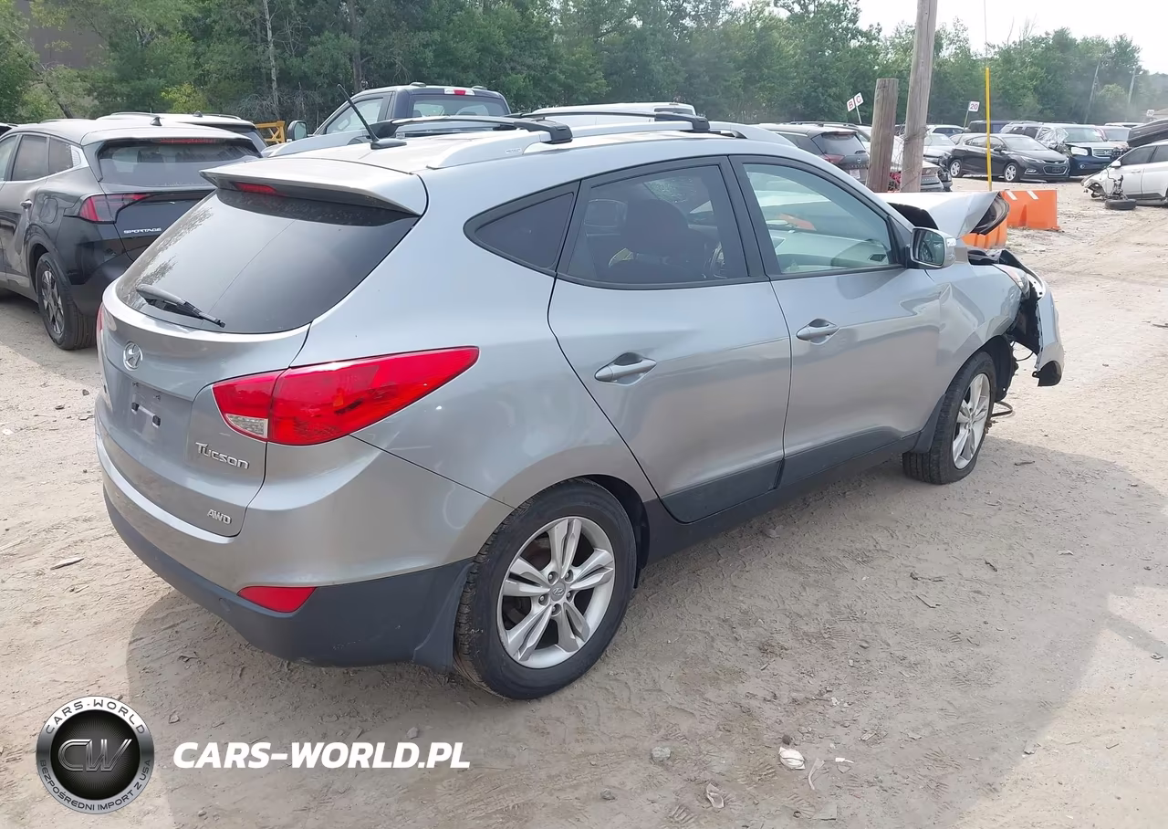 2013 Hyundai Tucson Gls VIN:KM8JUCAC1DU677071 - 4