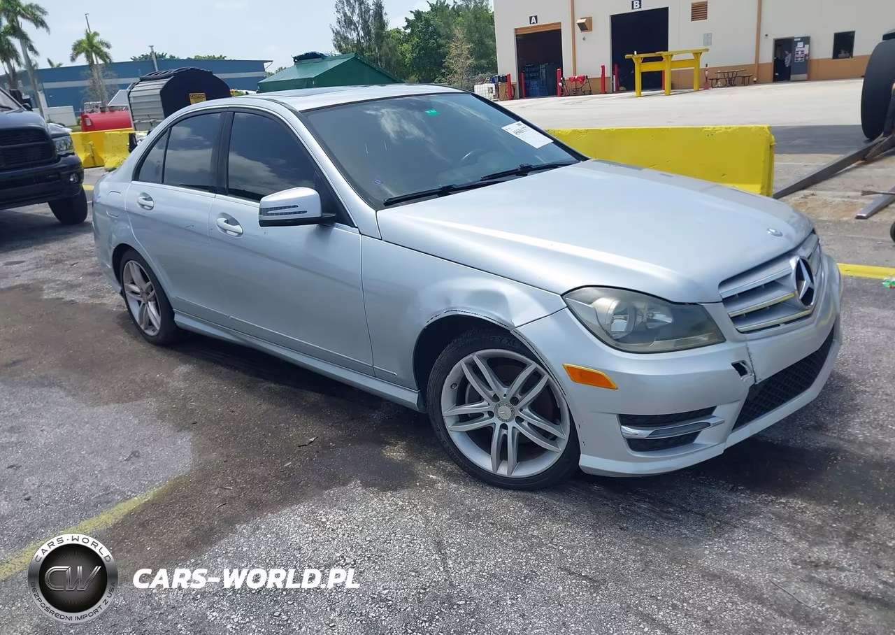 2013 Mercedes-Benz C 250 Sport