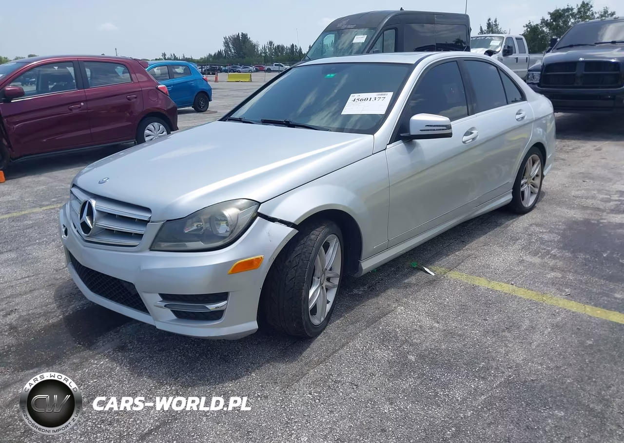 2013 Mercedes-Benz C 250 Sport VIN:WDDGF4HBXDR296050 - 2