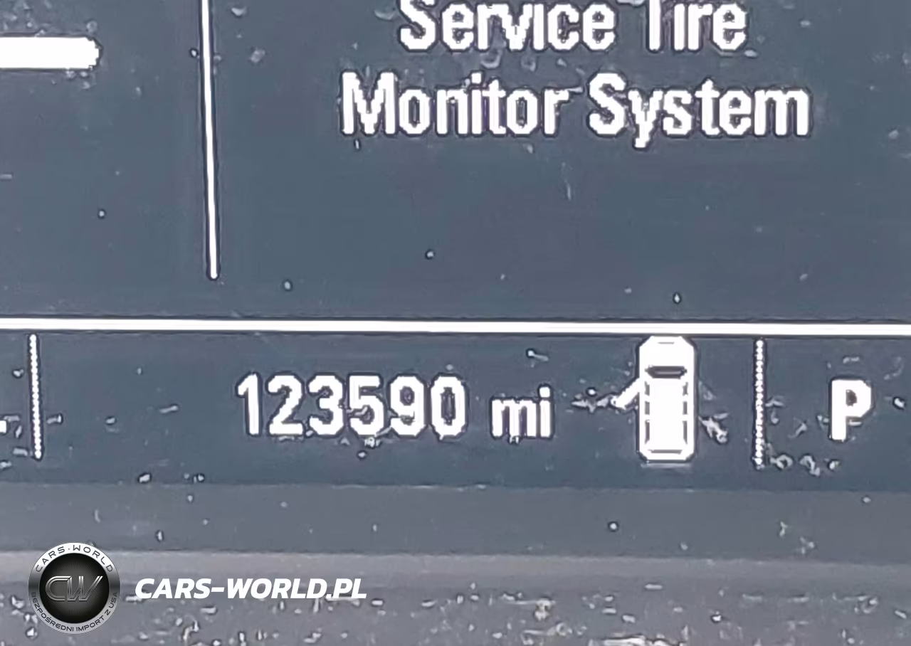 2019 Chevrolet Traverse Ls VIN:1GNERFKW2KJ294957 - 15