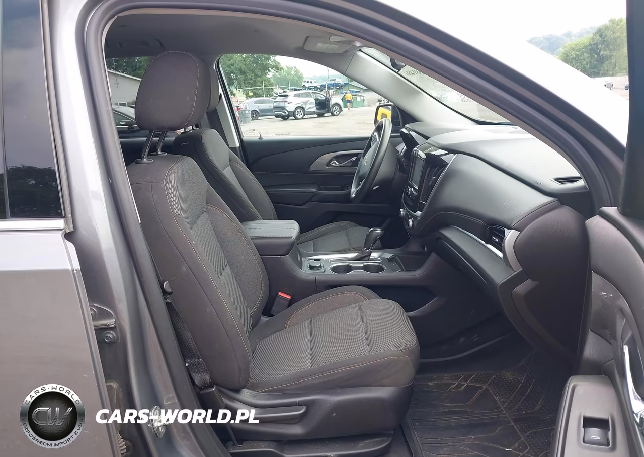 2019 Chevrolet Traverse Ls VIN:1GNERFKW2KJ294957 - 5