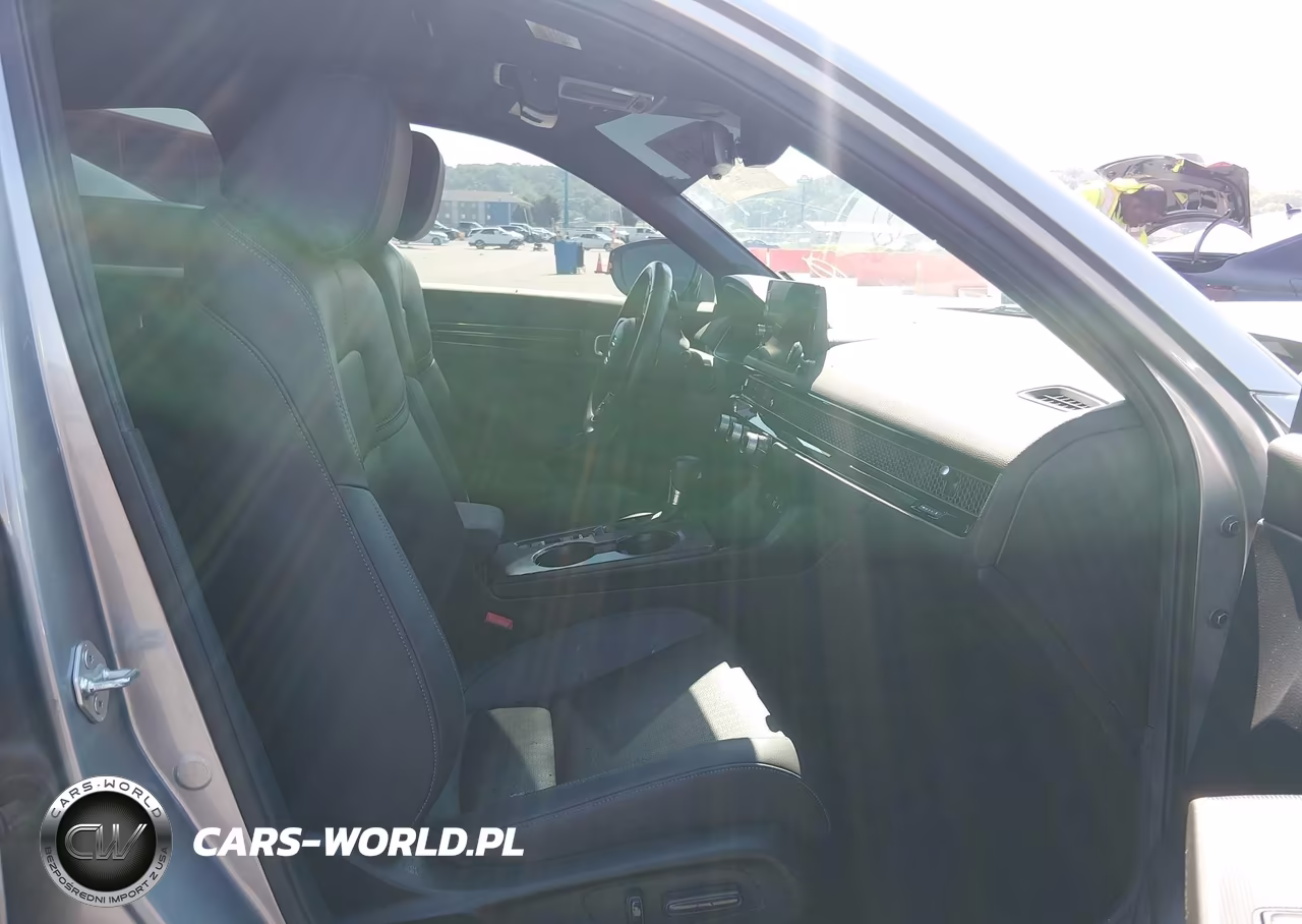 2024 Honda Civic Sport Touring VIN:19XFL1H84RE007233 - 5