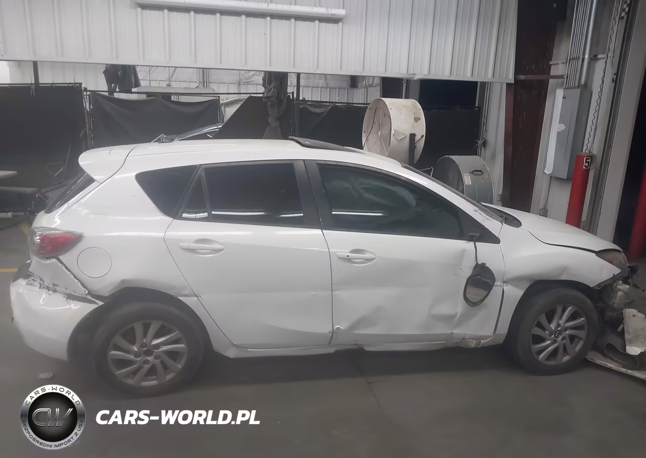 2013 Mazda Mazda3 I Grand Touring VIN:JM1BL1MP4D1837329 - 12