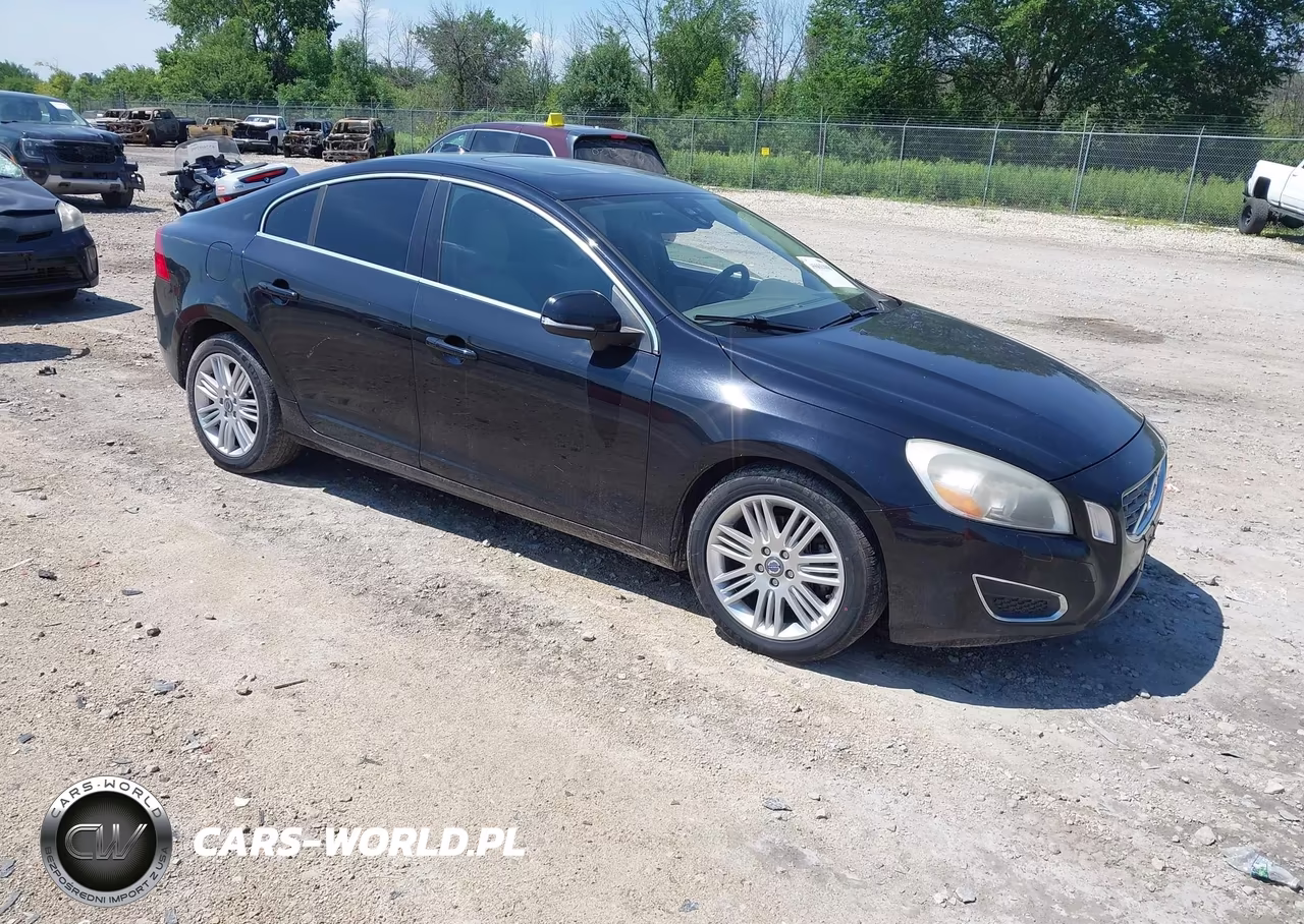 2011 Volvo S60 T6 (Retail Only)-W-Moonroof
