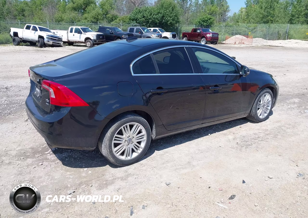 2011 Volvo S60 T6 (Retail Only)-W-Moonroof VIN:YV1902FH8B2005111 - 4