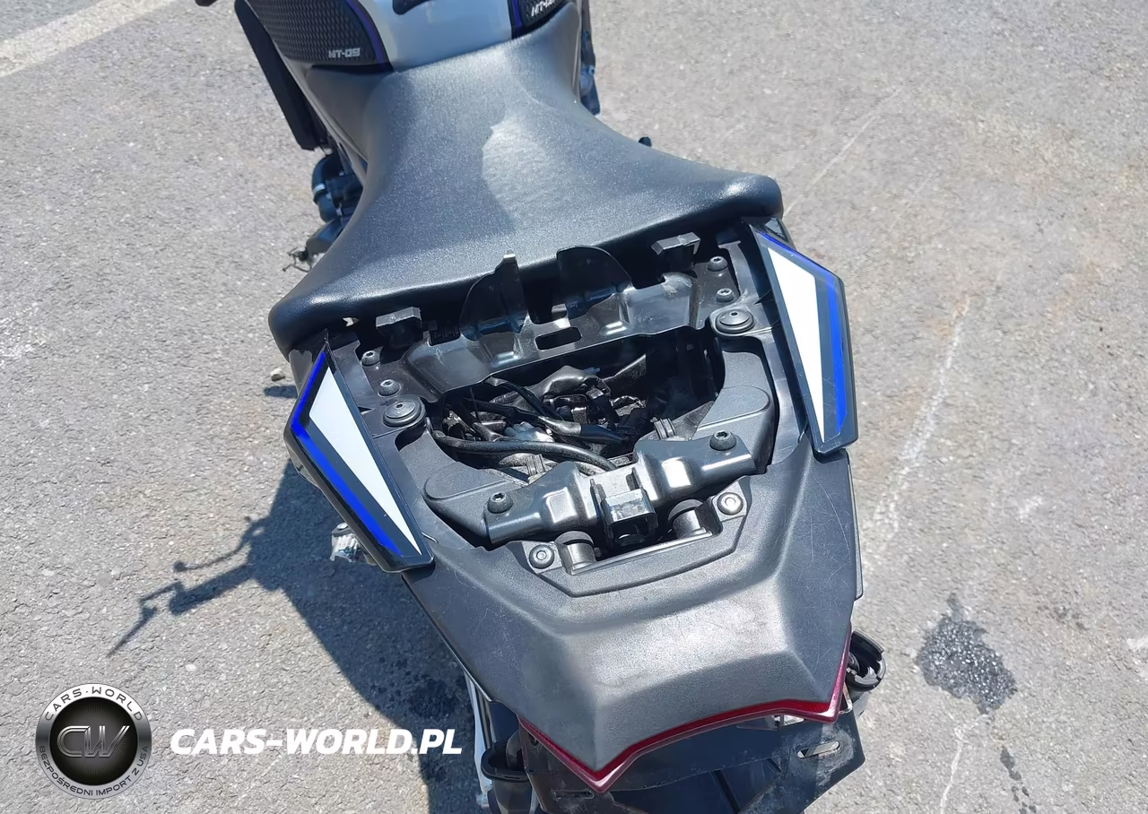 2025 Yamaha Mt09 Sp VIN:JYARN95EXSA000887 - 16