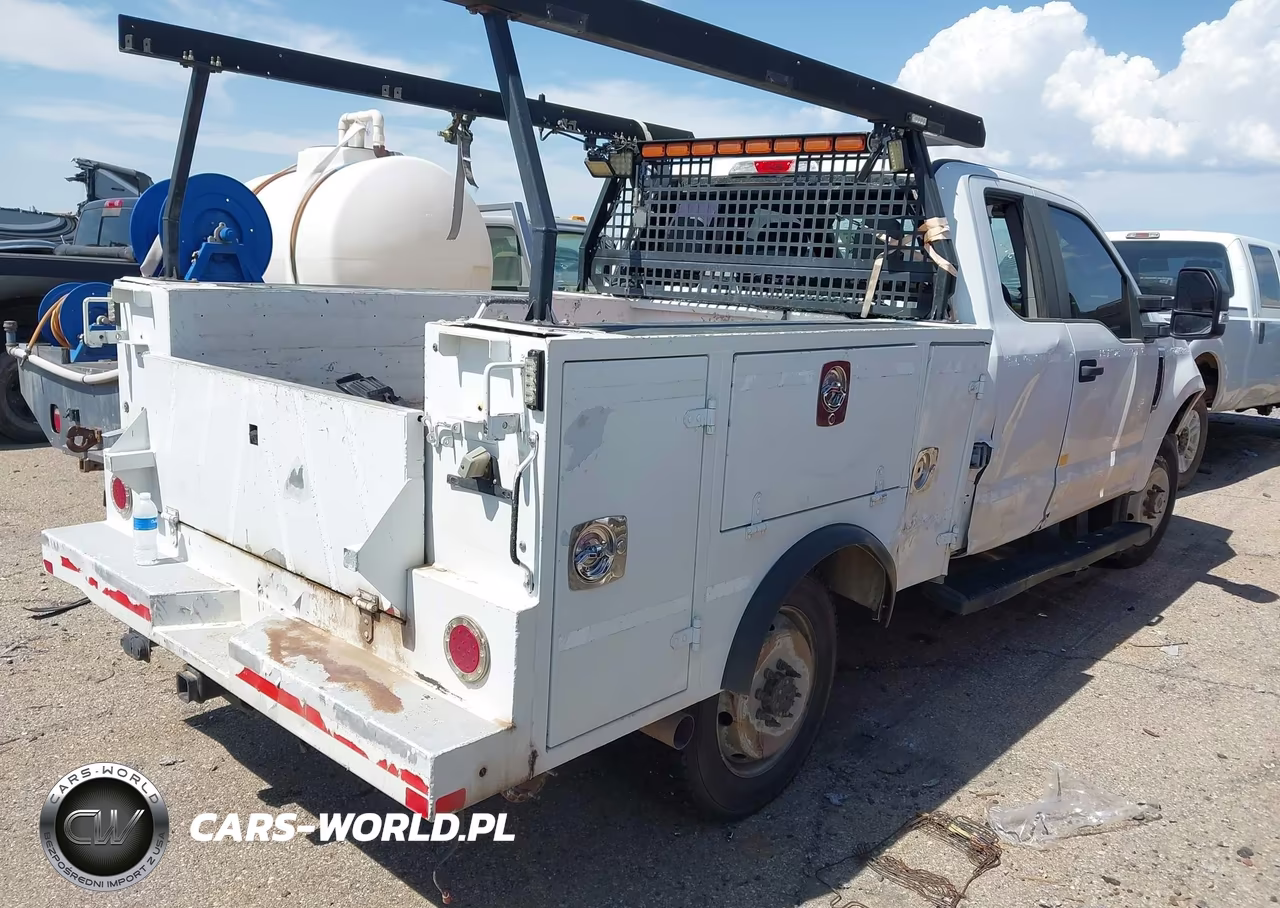 2018 Ford F-250 Xl VIN:1FT7X2B68JEB99357 - 4