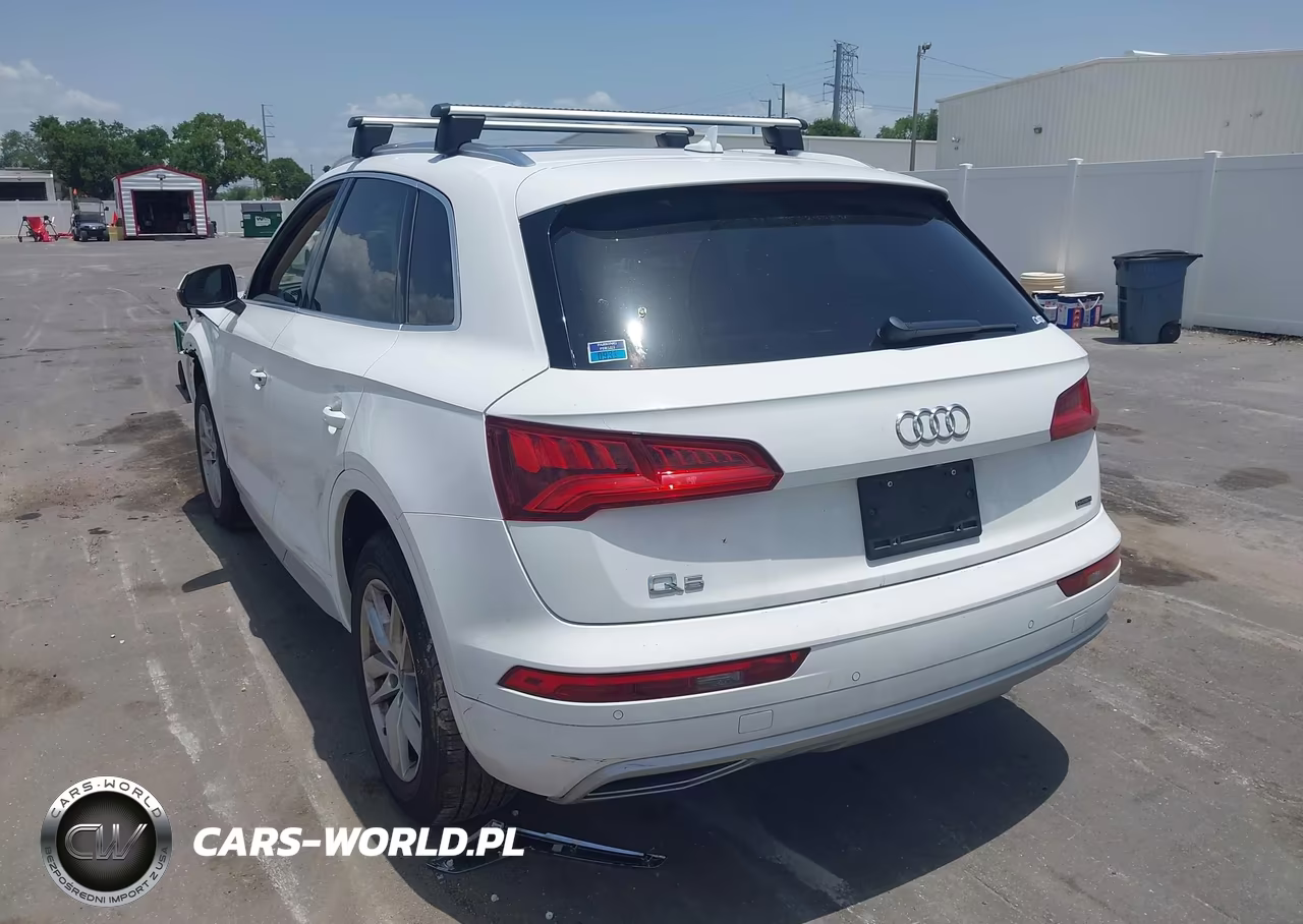 2020 Audi Q5 Premium 45 Tfsi Quattro S Tronic-Titanium Premium 45 Tfsi Quattro S Tronic VIN:WA1ANAFY8L2040693 - 3