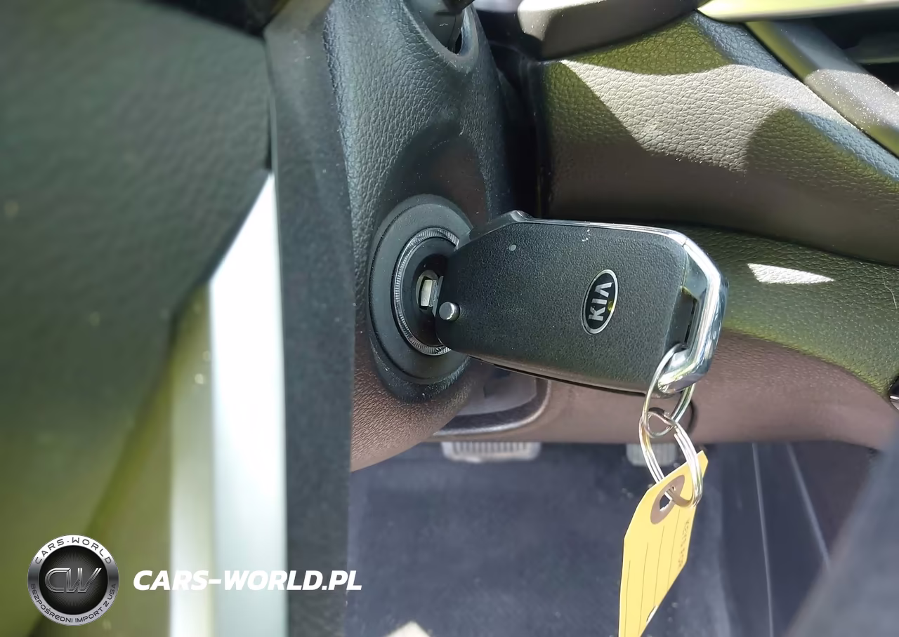 2019 Kia Forte Lxs VIN:3KPF24AD2KE047117 - 11