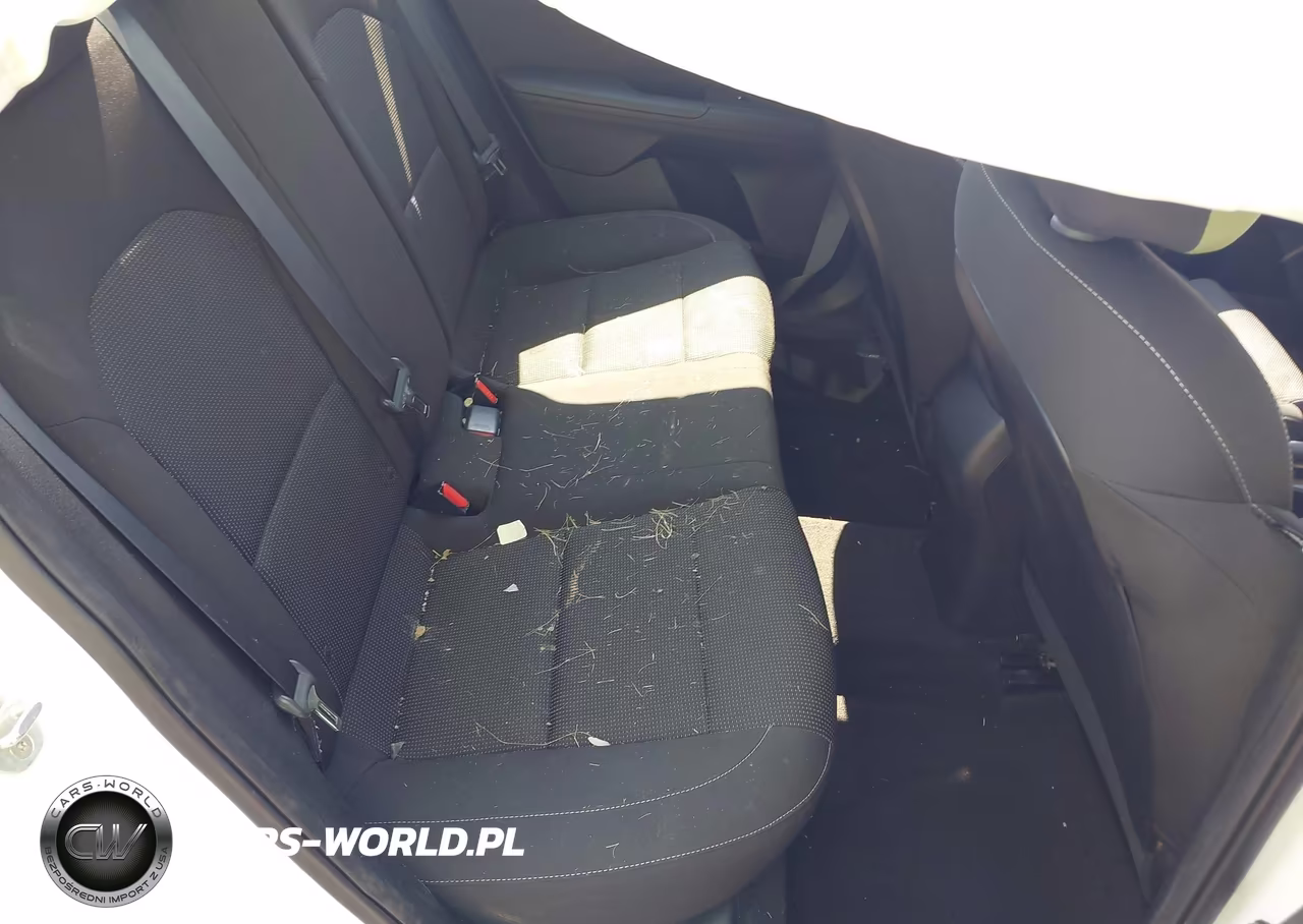 2019 Kia Forte Lxs VIN:3KPF24AD2KE047117 - 8