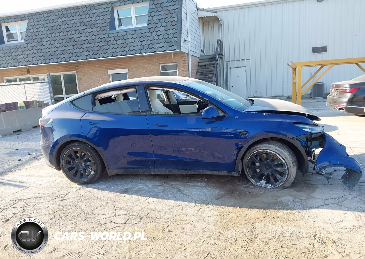 2020 Tesla Model Y Long Range Dual Motor All-Wheel Drive VIN:5YJYGDEE5LF040123 - 11